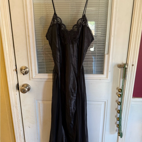 Vintage Whimsigoth Black Lace Slip Dress Gown Full Long Skirt Vneck Witchy Vibes - Picture 1 of 8